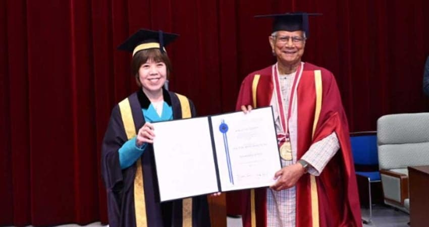 সোকা বিশ্ববিদ্যালয় প্রফেসর ইউনূসকে সম্মানসূচক ডক্টরেট ডিগ্রি প্রদান