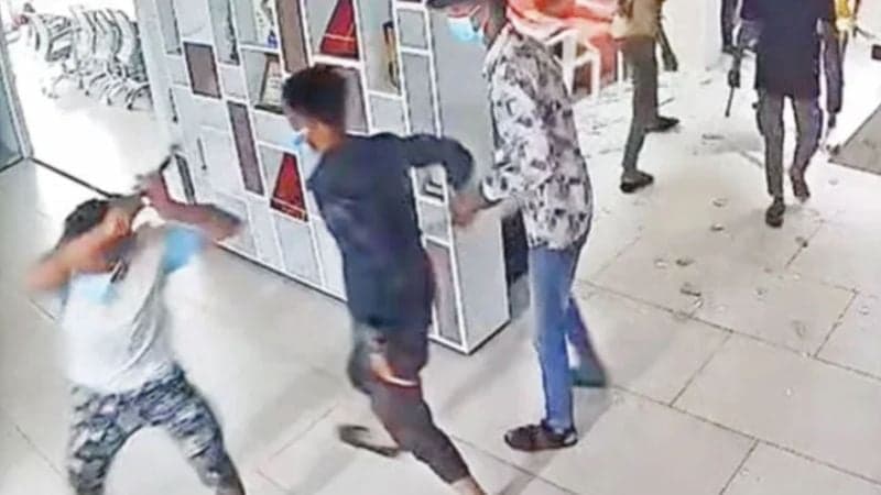 চট্টগ্রামে আইএসপি অফিসে চাঁদাবাজি ও লুটপাট: ৮ আসামির ১ দিনের রিমান্ড মঞ্জুর