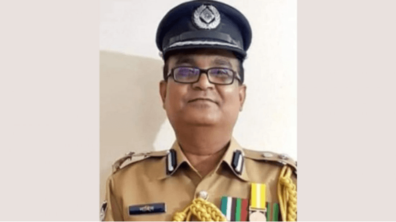 পুলিশের সাবেক ডিআইজি নাহিদুল ইসলাম গ্রেপ্তার