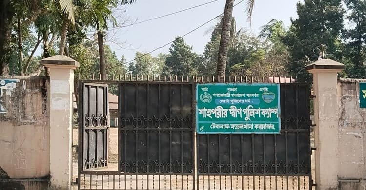 কক্সবাজারে মোটরসাইকেল - কাভার্ডভ্যান সংঘর্ষে নিহত ২