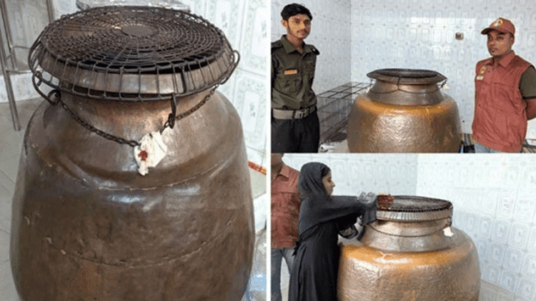 শাহজালাল মাজারে জেলা প্রশাসনের দানবাক্স স্থাপন, সিলগালা করা হলো তিন ‘ডেগ’