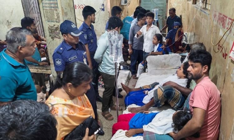 এক সপ্তাহ ব্যবধানে ফের অসুস্থ হাতিয়ার সেই স্কুলের ২১ শিক্ষার্থী