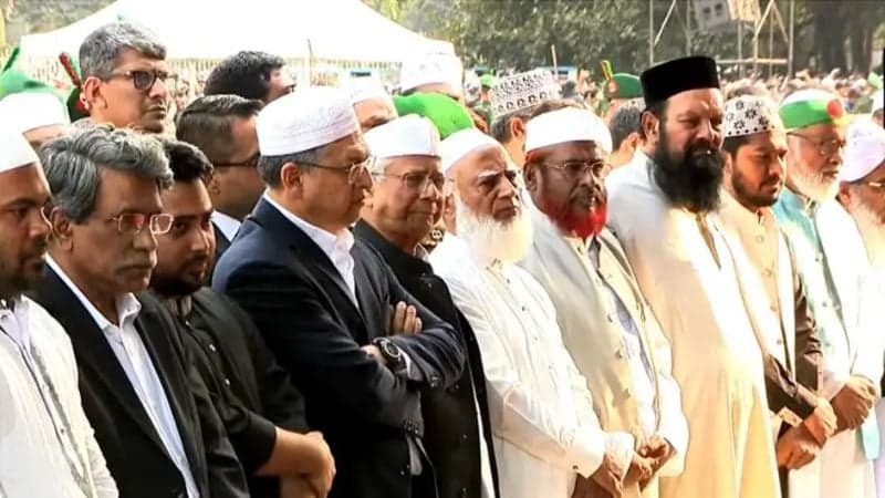 বাংলাদেশ যত দিন থাকবে, হাদি আমাদের মধ্যে থাকবে: প্রধান উপদেষ্টা