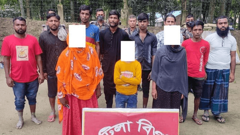 সীমান্তে ১১ বাংলাদেশিকে আটকের পর ফেরত দিল বিএসএফ