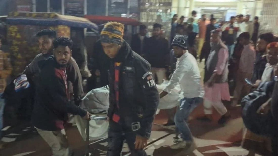 টঙ্গীবাড়িতে মোটরসাইকেল দুর্ঘটনায় তিন বন্ধু নিহত