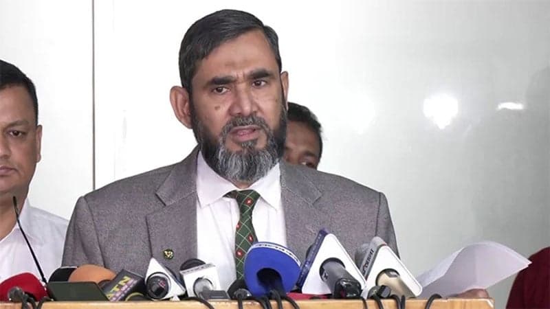 প্রবাসীদের জন্য প্রক্সি ভোটদান পদ্ধতি চালুর সুপারিশ ইসি সানাউল্লাহর