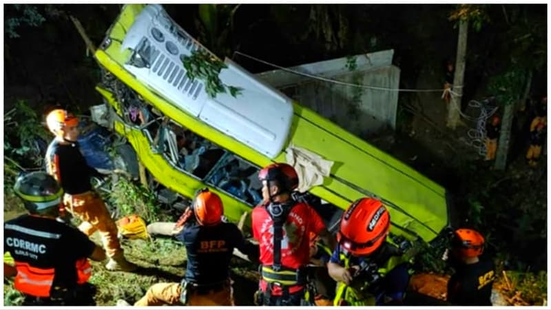 ফিলিপাইনে বাস দুর্ঘটনায় নিহত ১৭
