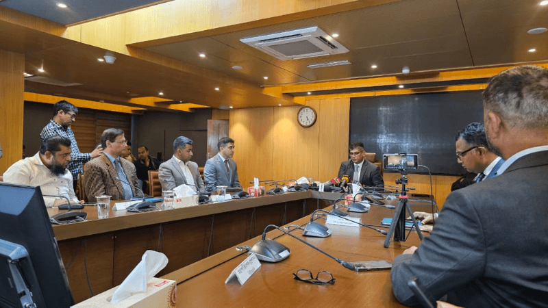 আগামী মার্চের মধ্যে গ্রাহকবান্ধব নীতিমালা তৈরি হবে: বিটিআরসি চেয়ারম্যান