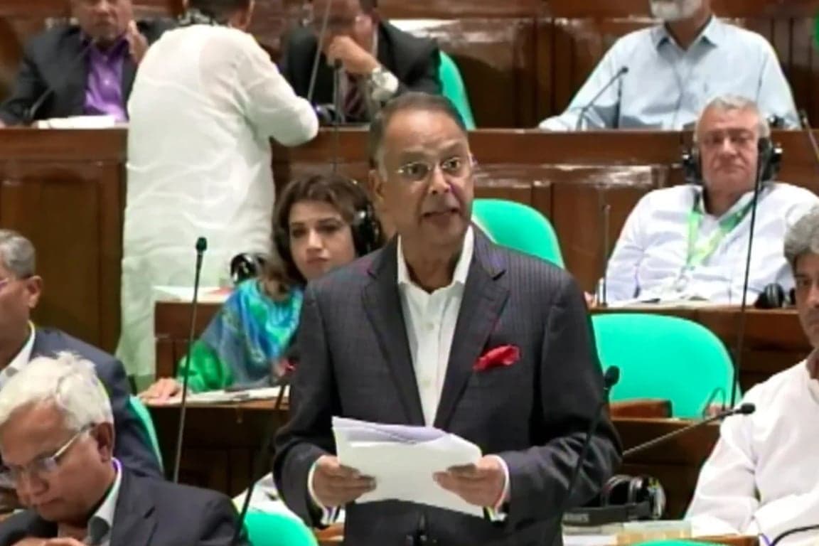 জ্বালানি সংকট নয়, মজুতের প্রবণতাই বড় উদ্বেগ: জ্বালানিমন্ত্রী