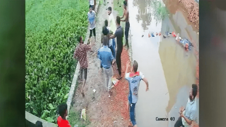 ময়মনসিংহে চাঁদা না দেওয়ায় ব্যাংক কর্মকর্তাসহ ৪ জনকে মারধরের অভিযোগ