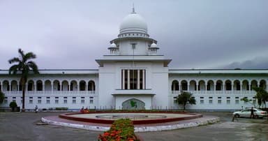 সরকারি কর্মকর্তাদের চেয়ারের পেছনে জাতীয় পতাকা প্রদর্শন না করার নির্দেশ