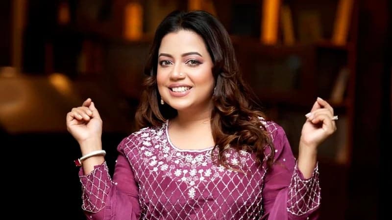 যুক্তরাষ্ট্রের ১৬ শহরে তিন মাসজুড়ে কনার কনসার্ট ট্যুর