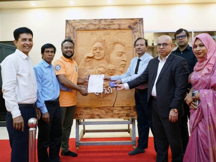 ‘কাগজ’ সিনেমার মাটির পোস্টার চলচ্চিত্র আর্কাইভে সংরক্ষিত