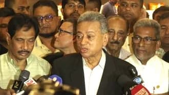 নির্বাচিত সরকার এলে  সাংবিধানিক, অর্থনৈতিক সমস্যার সমাধান হবে- আমীর খসরু