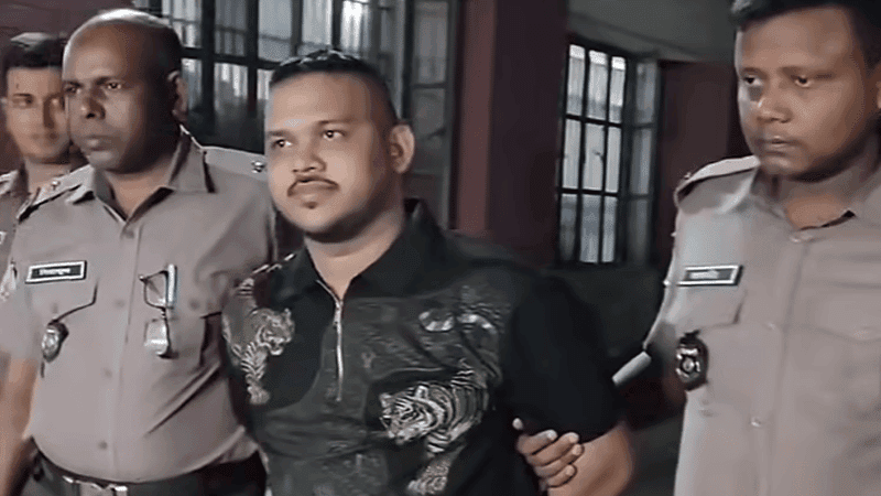 আদালতে হাজিরা শেষে কারাগারে নেওয়ার পথে ২৫ মামলার আসামির পলায়ন