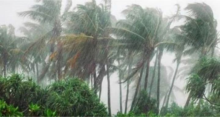 রাতে ঢাকাসহ ১৪ জেলায় ঝড়ের আভাস