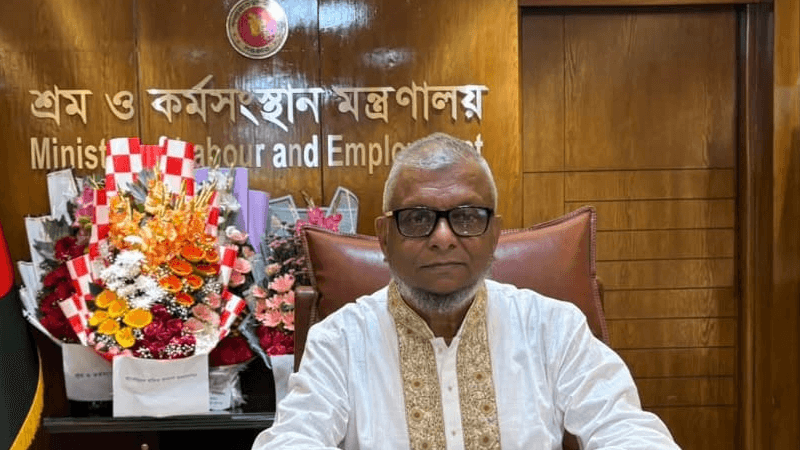 আগামী ৫ বছরে বিদেশে ১ কোটি দক্ষ কর্মী পাঠাবে সরকার: প্রবাসীকল্যাণমন্ত্রী