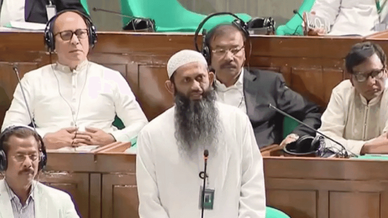 জান্নাতের টিকিট বিলাইয়া কেমনে ধর্ষণ করলা: শামীম কায়সার