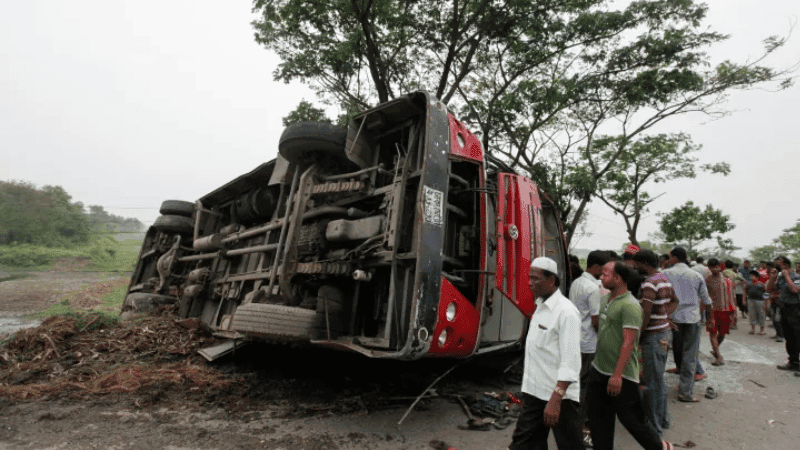 অক্টোবরে সড়ক দুর্ঘটনায় নিহত ৪৬৯, আহত ৮৩৭: রোড সেফটি ফাউন্ডেশন