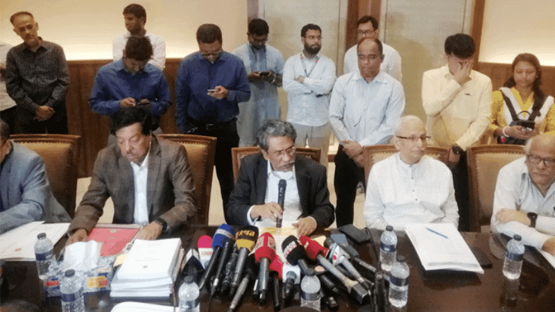 ফ্যাসিবাদী শাসক জনগণের ঐক্যবদ্ধ প্রচেষ্টায় পলায়নে বাধ্য হয়েছেন: আলী রীয়াজ