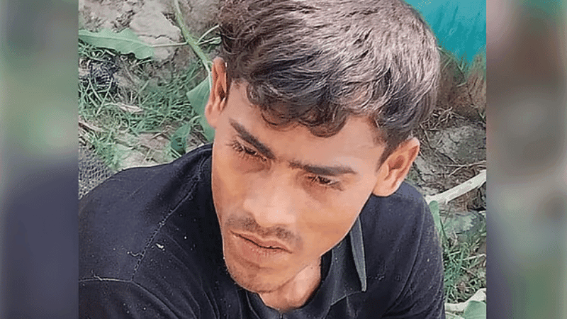 নাফ নদীতে আরাকান আর্মির গুলি, সাঁতরে বাংলাদেশে এসে প্রাণ বাঁচালেন রোহিঙ্গা যুবক