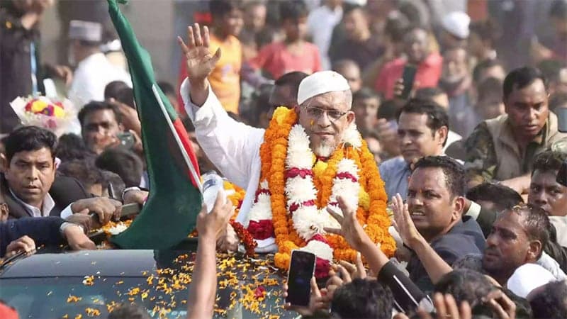 অস্ত্র মামলায় ১৭ বছরের কারাদণ্ড থেকে খালাস পেলেন বাবর