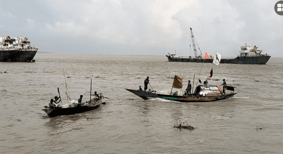 আওয়ামী লীগের মিছিলে 'পুলিশের ধাওয়া', তুরাগ থেকে দু'জনের মরদেহ উদ্ধার