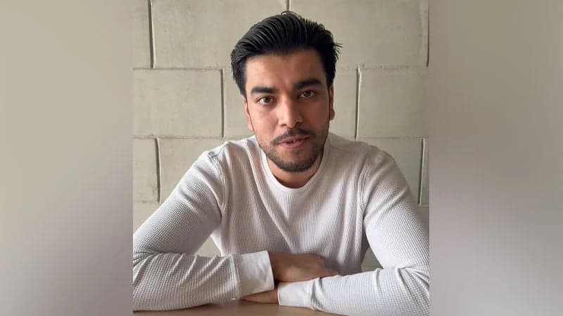 বাংলাদেশের সব নাগরিকের নিরাপত্তার দায়িত্ব আপনার হাতে: স্বরাষ্ট্রমন্ত্রীকে সালমান