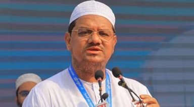 ছয় মাসেও বিএনপির প্রতিশ্রুতি বাস্তবায়নের লক্ষণ নেই: চরমোনাই পীর