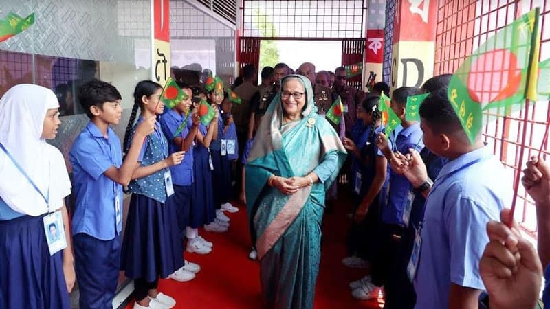 এখন থেকেই চাঁদে যাওয়ার প্রস্তুতি নিতে হবে: শিশুদের প্রধানমন্ত্রী