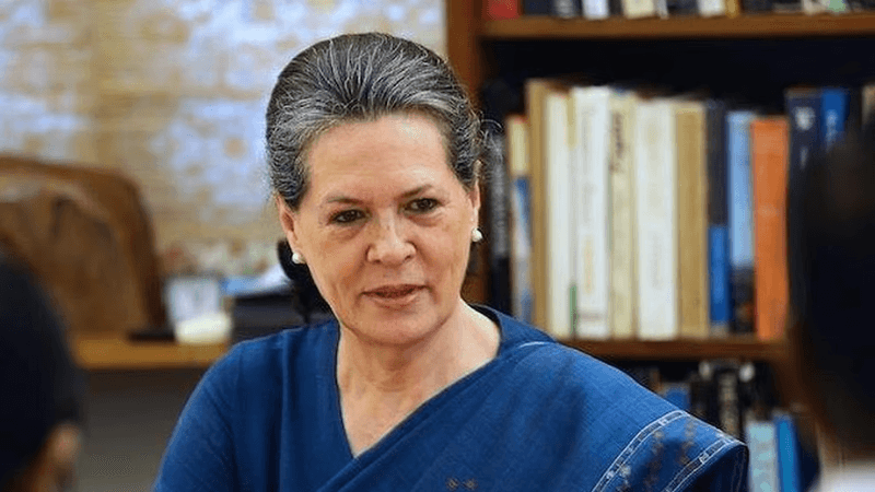 সোনিয়া গান্ধীর নাগরিকত্ব বিতর্কে অভিযোগ খারিজ