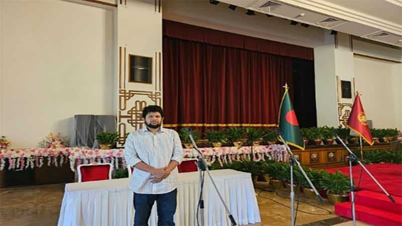 বঙ্গভবনের দরবার হল থেকে সরানো হলো শেখ মুজিবুরের ছবি