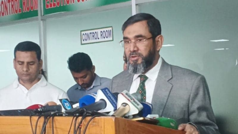 ঠিকানা খুঁজে না পাওয়ায় সাড়ে ৪ হাজার পোস্টাল ব্যালট ফেরত: ইসি সানাউল্লাহ