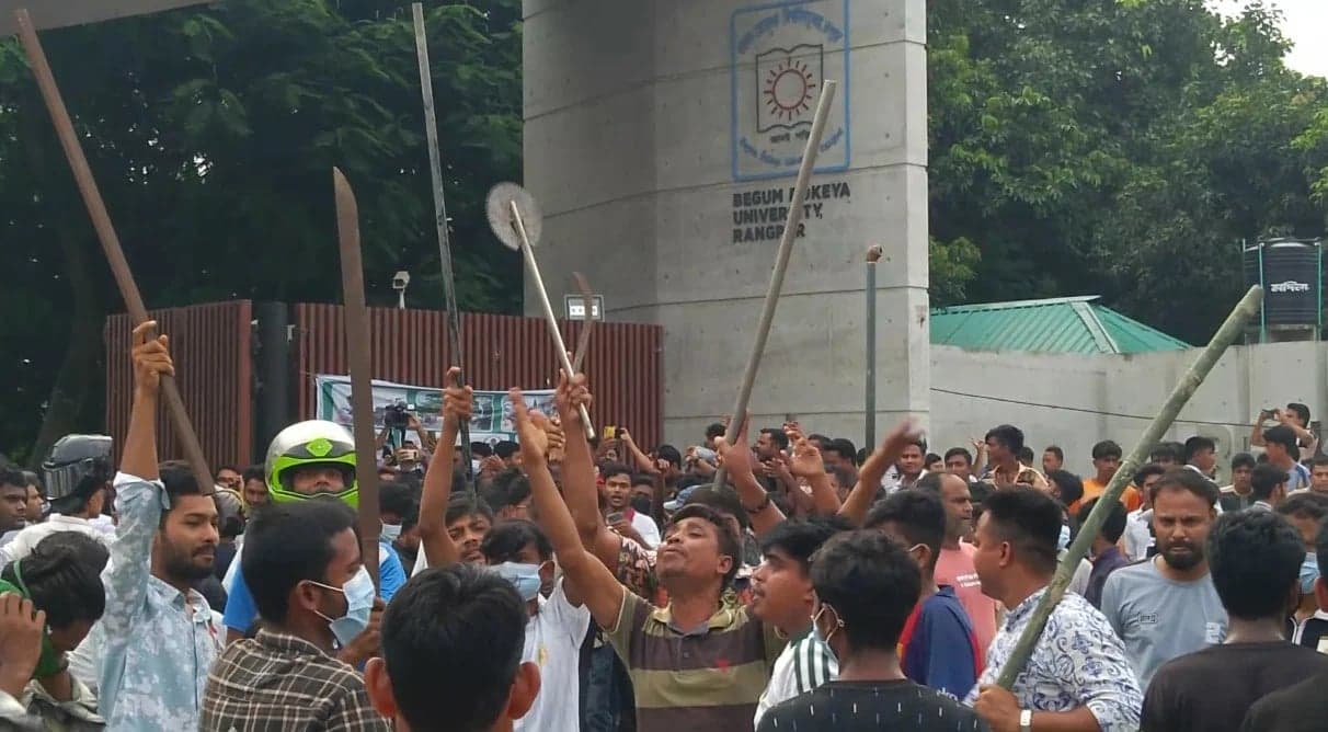 নিষেধাজ্ঞা সত্ত্বেও বেরোবিতে রাজনৈতিক সহিংসতা অব্যাহত, ক্ষোভ শিক্ষার্থীদের