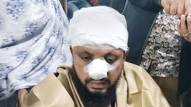 পলিথিন কারখানায় অভিযান: হামলায় জখম পরিবেশ অধিদপ্তরের পরিচালক