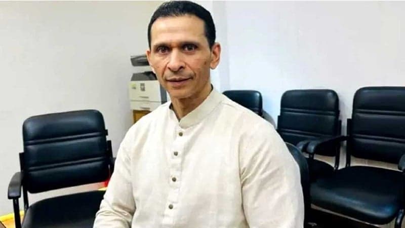সোহেল তাজকে দেশত্যাগে বাধা