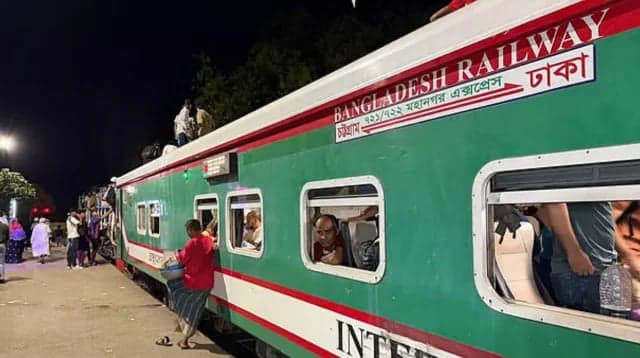 ঢাকা-কক্সবাজার রুটে যাচ্ছে মহানগর এক্সপ্রেস, টিকিট বিক্রি শুরু আজ