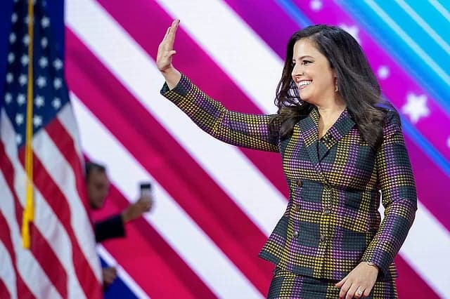 এলিস স্টেফানিককে জাতিসংঘে মার্কিন রাষ্ট্রদূত করছেন ট্রাম্প