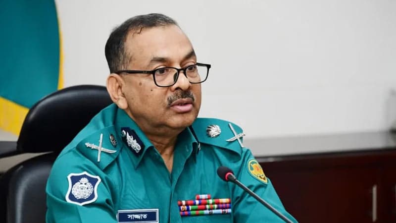 পুলিশের হস্তক্ষেপে রক্তক্ষয়ী সংঘর্ষ এড়ানো সম্ভব হয়েছে: ডিএমপি কমিশনার