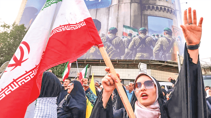 ইরানে ছড়িয়ে পড়ছে সরকারবিরোধী বিক্ষোভ