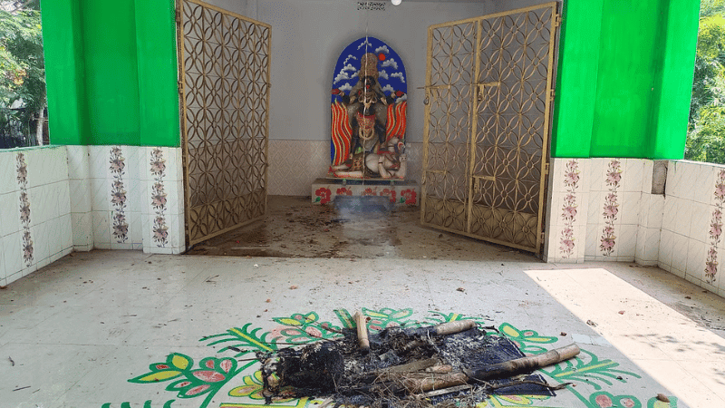 পিরোজপুর শ্মশানের কালীমন্দিরে চুরি ও অগ্নিসংযোগ