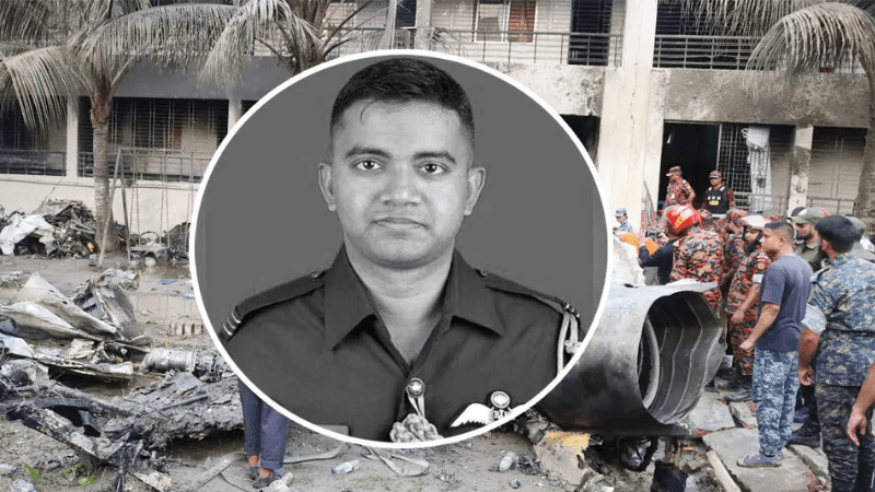 ‘টিনের চাল ভেঙে মাইলস্টোনের অফিস কক্ষে পড়ে যান পাইলট’