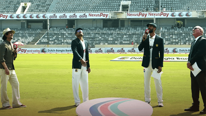 পাকিস্তানের বিপক্ষে ব্যাটিংয়ে বাংলাদেশ, একাদশে ৩ পেসার
