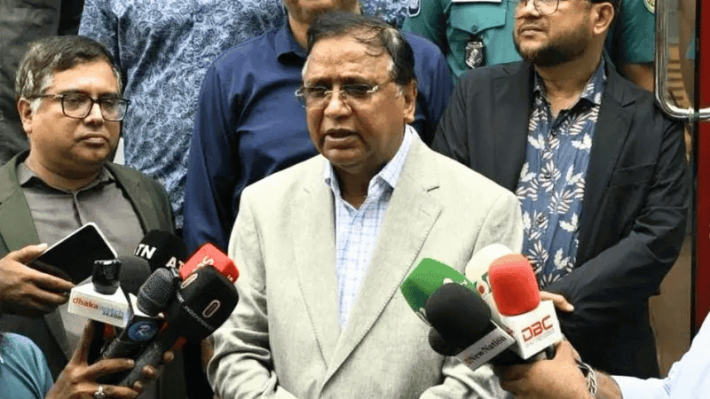 শাহবাগে চালু হলো স্বয়ংক্রিয় ট্রাফিক সিগন্যাল