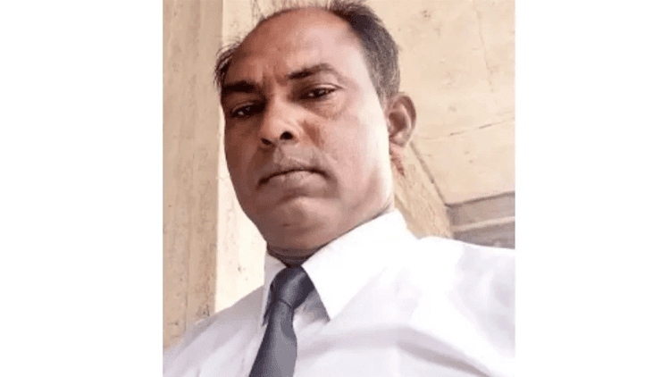 গ্রেপ্তারি পরোয়ানা জারির পর নিজের আইনজীবীকে কোপালেন আসামি