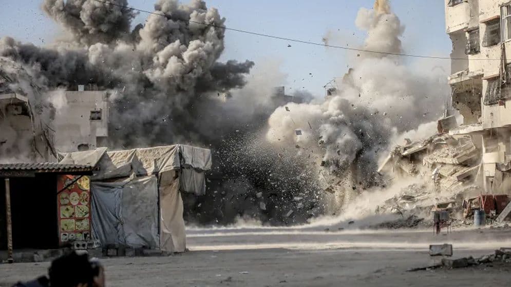 ট্রাম্পের আহ্বান উপেক্ষা করে গাজায় ইসরায়েলের বোমা হামলা, নিহত ৭