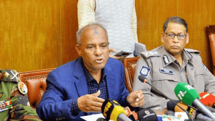 ‘ঝুঁকিতে’ ৫৯ শতাংশ ভোটকেন্দ্র: স্বরাষ্ট্র উপদেষ্টা