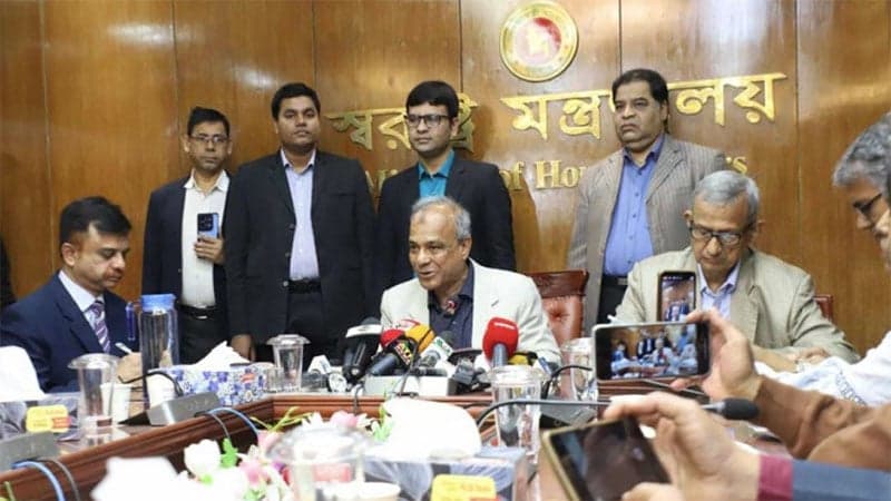 ৫ কার্যদিবসের মধ্যে তদন্ত কমিটি গঠন করা হবে: স্বরাষ্ট্র উপদেষ্টা