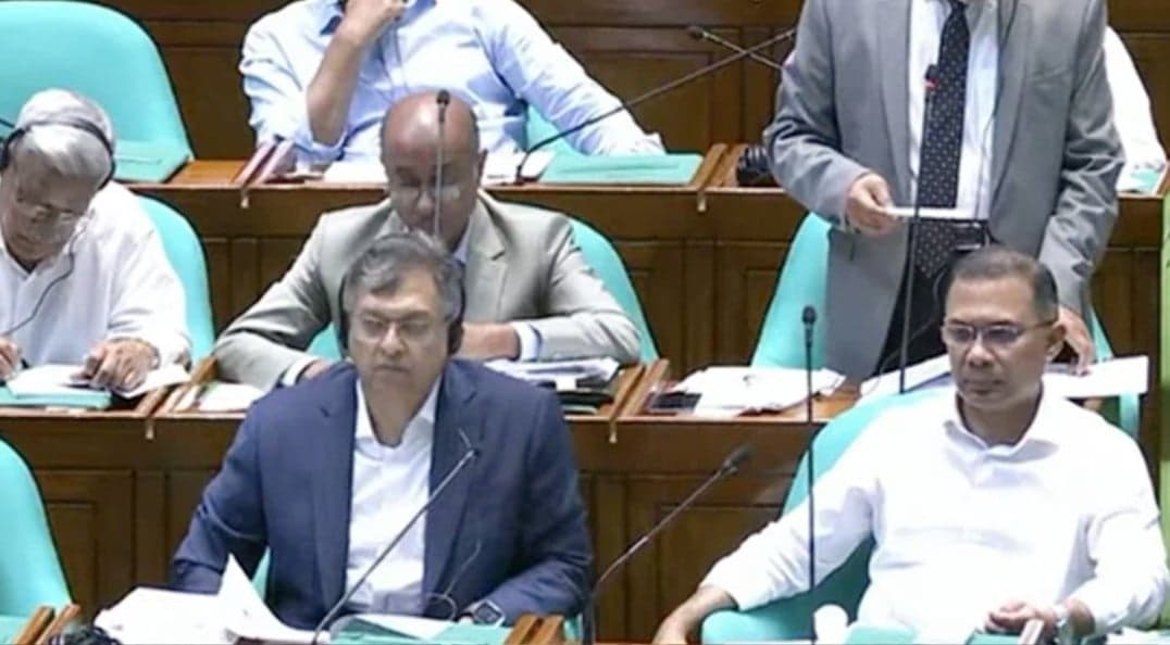 সংসদে বদলেছে আসন বিন্যাস, প্রধানমন্ত্রীর পাশে এখন স্বরাষ্ট্রমন্ত্রী