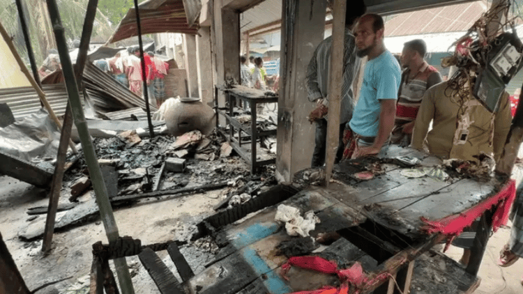 ফরিদপুরে আগুন নেভাতে গিয়ে সিলিন্ডার বিস্ফোরণে নিহত ১